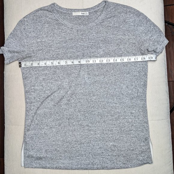 Aritzia Wilfred Free T-shirt - Picture 2 of 6